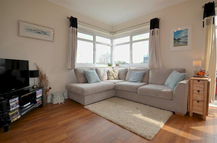 2 Bedroom Flat To Rent In Little Grebe House, Wraysbury Drive, West Drayton UB7