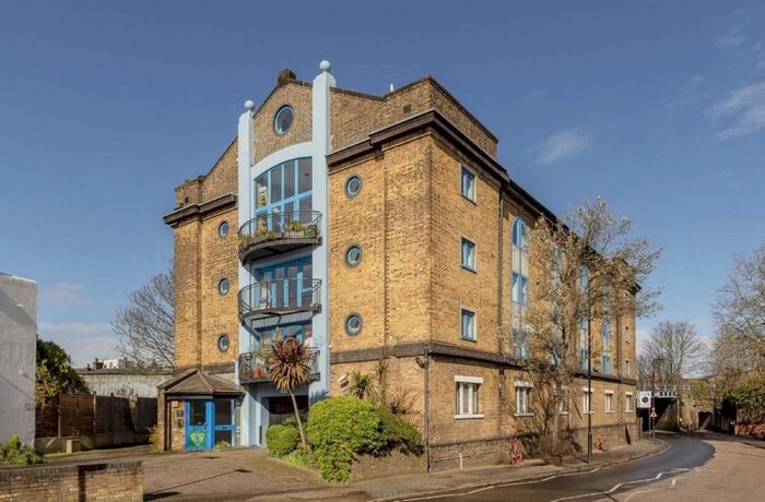 2 Bedroom Flat To Rent In Acton Lane, London W4