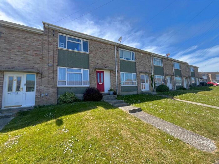 3 Bedroom Terraced House For Sale In Bedford Road, Weymouth, DT4