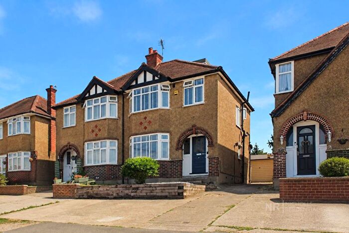4 Bedroom Semi-Detached House For Sale In Leatherhead Road, Chessington, Surrey., KT9