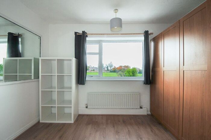 3 Bedroom Town House To Rent In Bed House – Dorchester Road, Swinton, M27