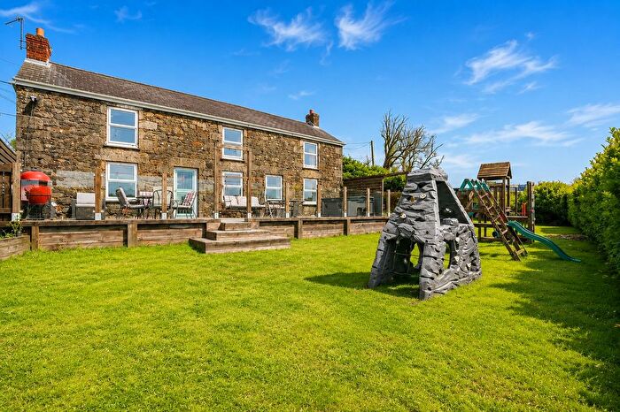 4 Bedroom Detached House For Sale In Underlane, Helston, TR13