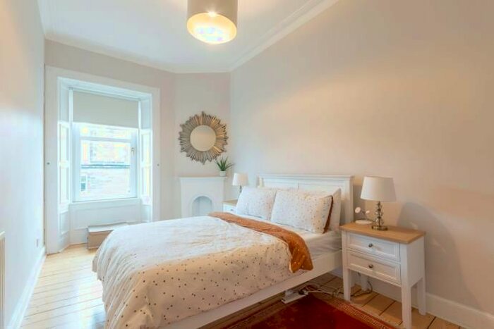 1 Bedroom Flat To Rent In Comiston Gardens, Edinburgh, EH10