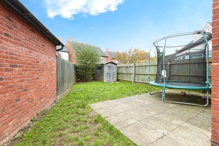 2 Bedroom Semi-Detached House For Sale In Ferndale Close, Gloucester, GL2