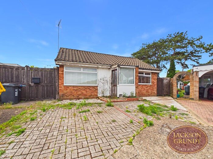 2 Bedroom Detached Bungalow For Sale In Lindale Close, Spinney Hill, NN3