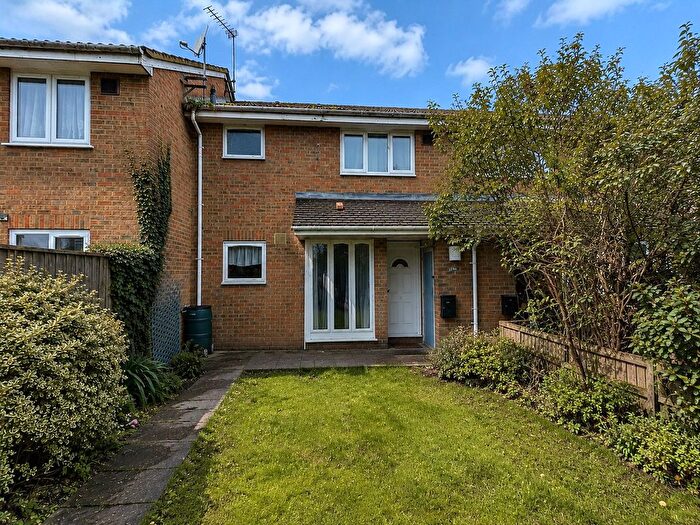 1 Bedroom Terraced House For Sale In Beaulieu Close, Hounslow, Greater London, TW4