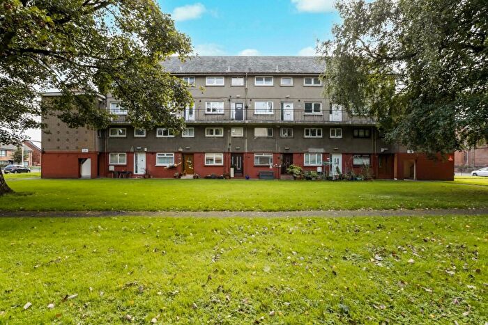 2 Bedroom Flat For Sale In Mossvale Street, Paisley, Renfrewshire, PA3
