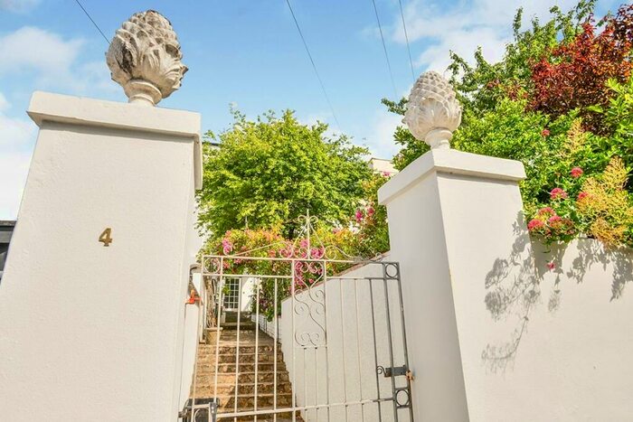 4 Bedroom Terraced House To Rent In Gascoyne Place, Plymouth, PL4