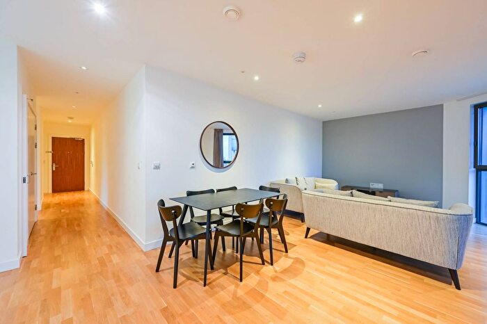 3 Bedroom Flat To Rent In Lunaria House, East Village, Stratford, London, E20