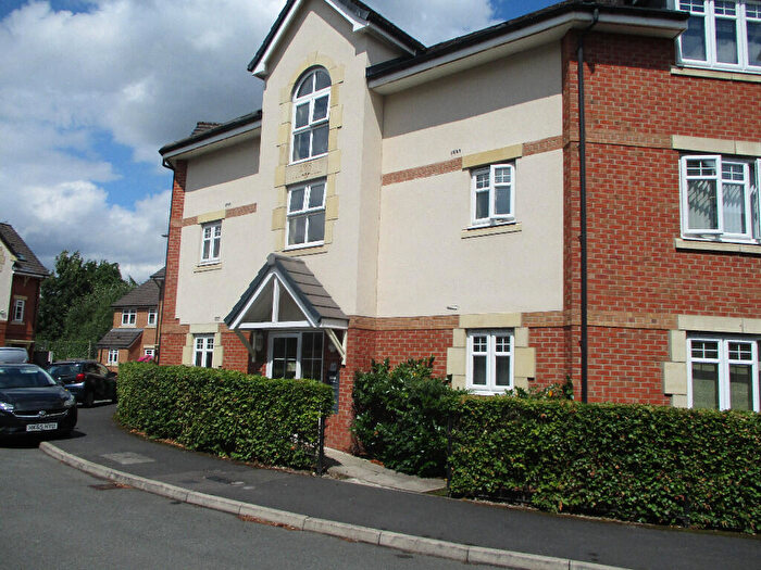 2 Bedroom Flat To Rent In Cedarwood Close, Manchester, Greater Manchester, M22