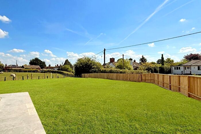 4 Bedroom Detached House For Sale In Woodseaves Road, Eardisley, Hereford, HR3