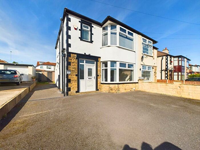 3 Bedroom House To Rent In Ederoyd Crescent, Stanningley, LS28