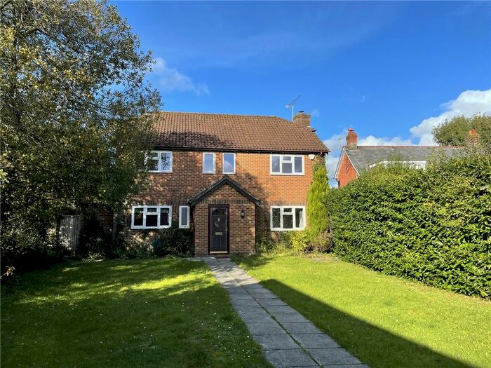 4 Bedroom Detached House To Rent In Cooks Lane, Calmore, Southampton, Hampshire, SO40