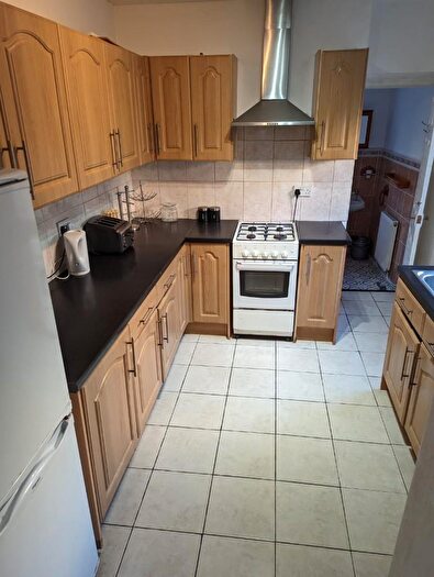 3 Bedroom Terraced House To Rent In Lyndhurst Street, Cardiff(City), CF11