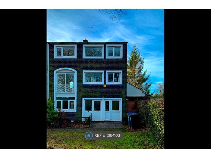 5 Bedroom End Of Terrace House To Rent In Travellers Lane, Hatfield, AL10