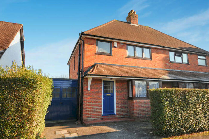 4 Bedroom Semi-Detached House To Rent In Ashenden Road, Guildford, GU2