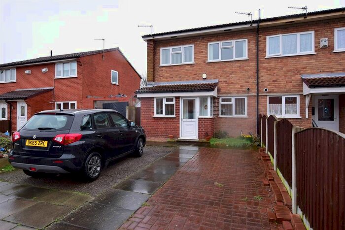 3 Bedroom Semi-Detached House To Rent In Darlington Close, Wallasey, CH44