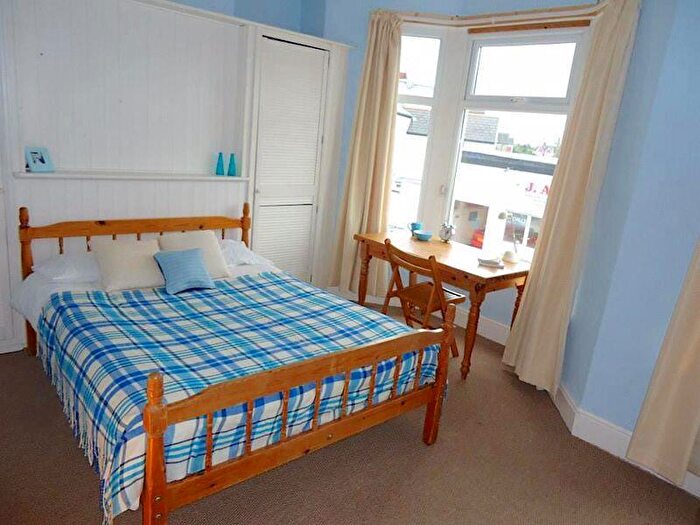 3 Bedroom Terraced House To Rent In Gelligaer Street, Cardiff, CF24