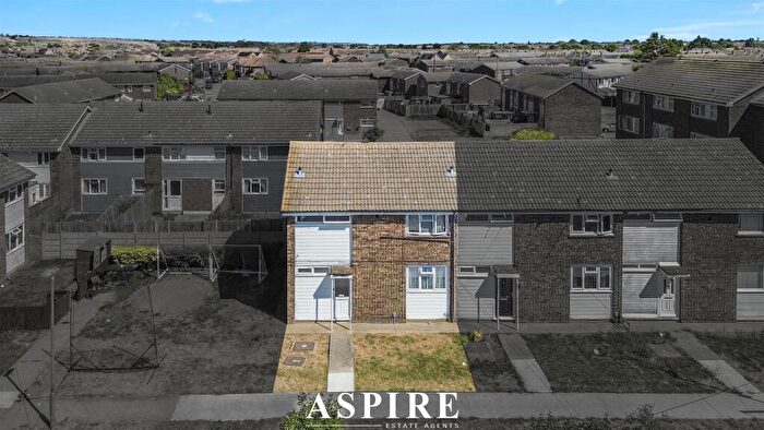 3 Bedroom End Of Terrace House For Sale In Third Walk, Canvey Island, SS8