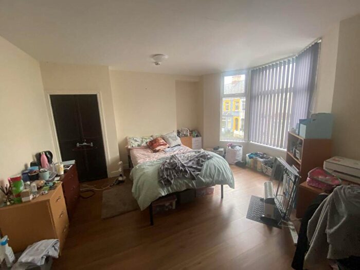 6 Bedroom House To Rent In Mackintosh Place, Roath, Cardiff, CF24