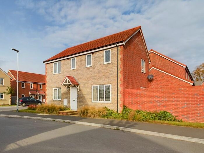 3 Bedroom Detached House For Sale In Bicknell Drive, Langport, TA10