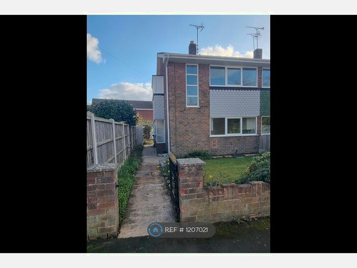 3 Bedroom Semi-Detached House To Rent In Millard Avenue, Hatfield, Doncaster, DN7