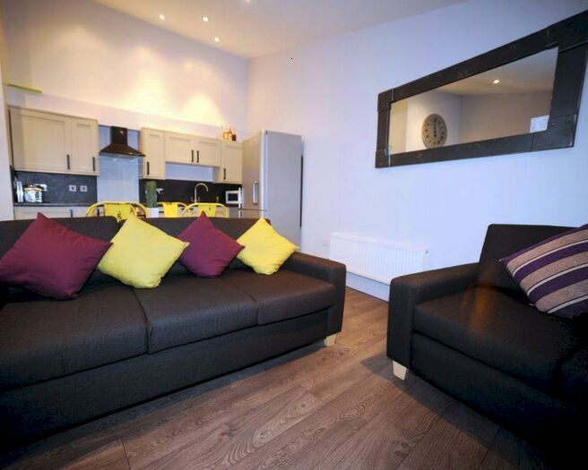 4 Bedroom Terraced House To Rent In St Clements Lane, Exeter, EX4