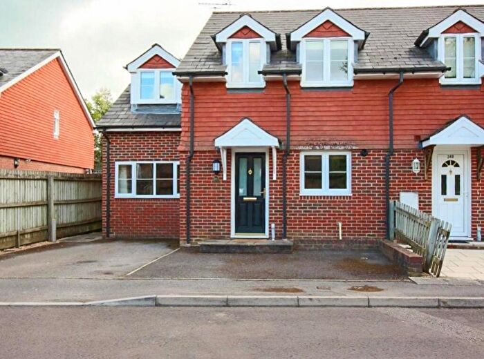 3 Bedroom End Of Terrace House To Rent In Watercress Meadow, Alresford, Hampshire, SO24