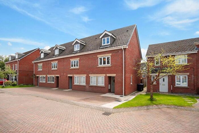 3 Bedroom End Of Terrace House For Sale In Ashtree Gardens, Millhouse Green, S36