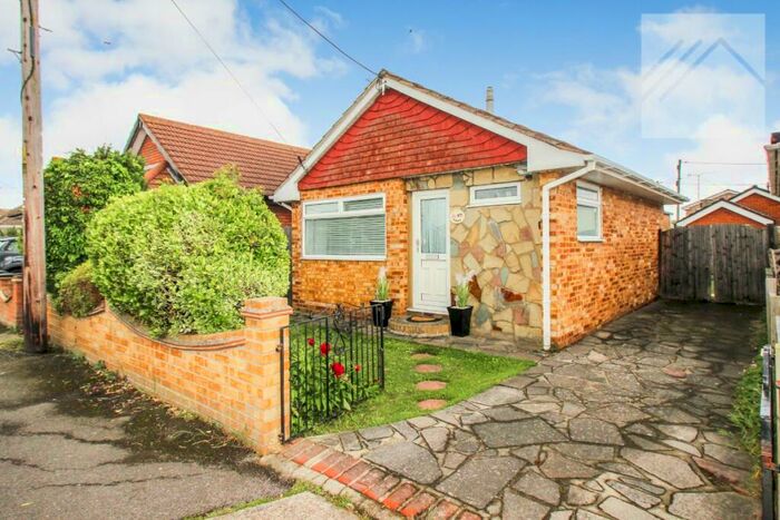 1 Bedroom Bungalow To Rent In Maurice Road, Canvey, SS8