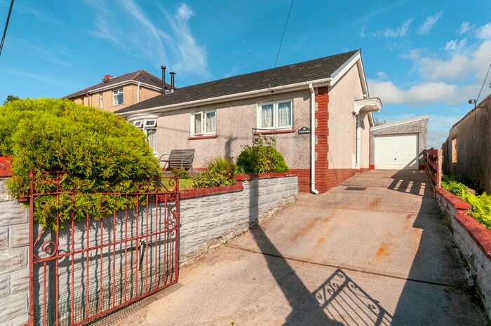 2 Bedroom Detached Bungalow For Sale In Ystlys Y Bryn, Cefn Byrle Road, Coelbren, SA10