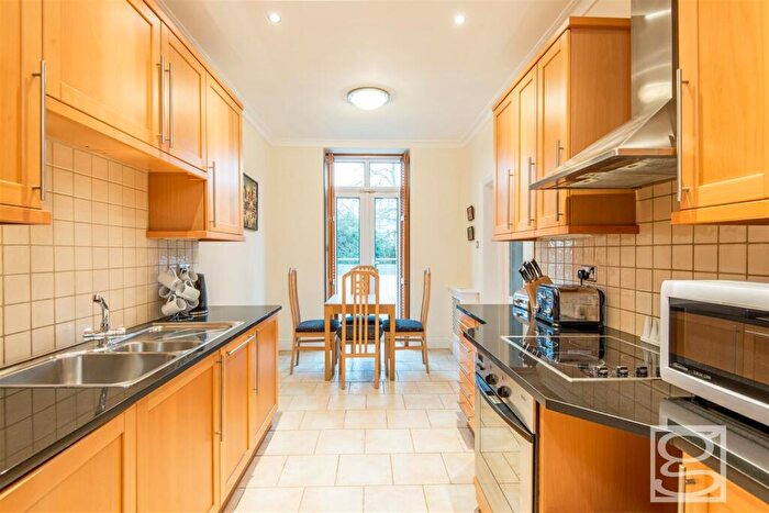 2 Bedroom Apartment To Rent In Hall Road, St John's Wood, NW8