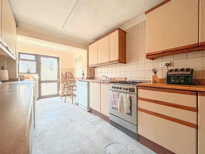 3 Bedroom Terraced House For Sale In The Chantrys, Farnham, Surrey, GU9