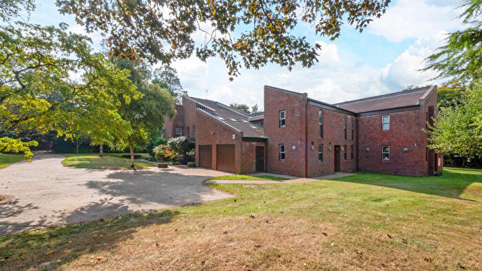 6 Bedroom Detached House For Sale In Kissing Tree Way Alveston, Stratford Upon Avon, Warwickshire, CV37