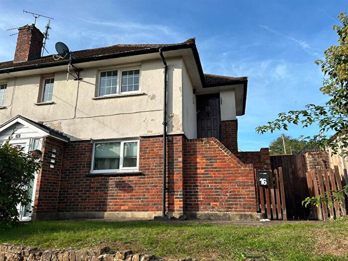 2 Bedroom Maisonette To Rent In Goad Avenue, Chatham, ME5