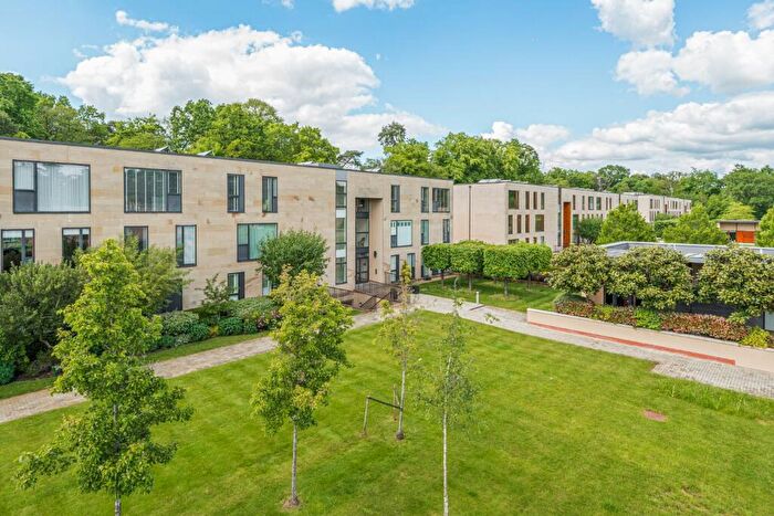 3 Bedroom Apartment For Sale In Cliveden Gages, Taplow, Buckinghamshire, SL6