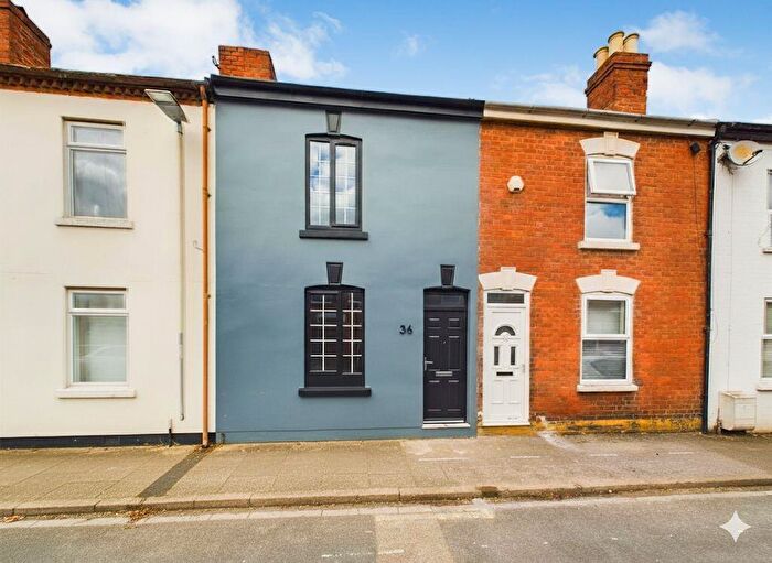 3 Bedroom Terraced House For Sale In Magdala Road, Gloucester, GL1