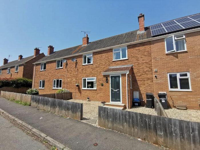 4 Bedroom Property To Rent In School Road, Monkton Heathfield, Taunton, TA2