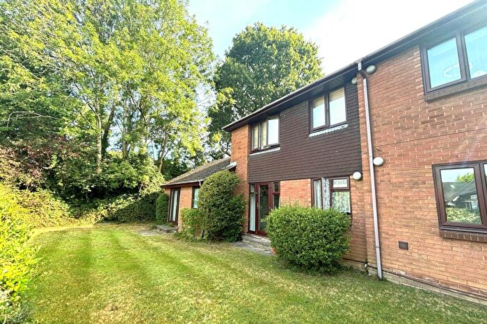 1 Bedroom Flat To Rent In Fair Oak, SO50