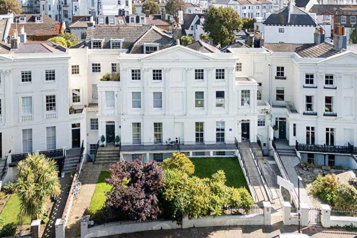 2 Bedroom Flat For Sale In Montpelier Crescent, Brighton, BN1