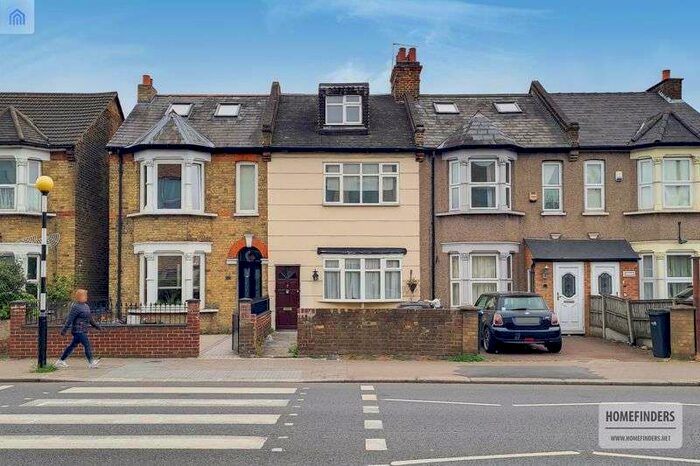 4 Bedroom Property To Rent In Hertford Road, Enfield EN3