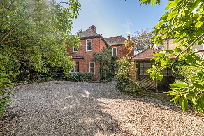 5 Bedroom Detached House For Sale In Westlecot Road, Old Town, Swindon, SN1