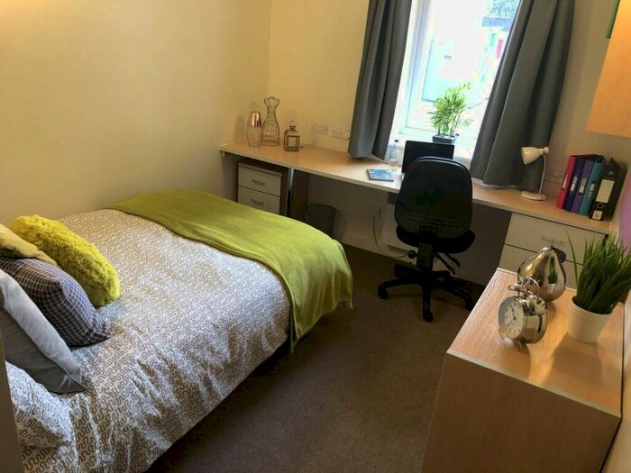 1 Bedroom Flat To Rent In Great Horton Road, Bradford, BD7