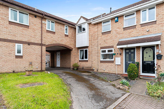 2 Bedroom End Of Terrace House For Sale In Belleisle Road, Grimsby, DN34