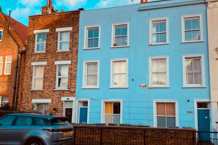1 Bedroom Flat To Rent In Grafton Road, London, NW5