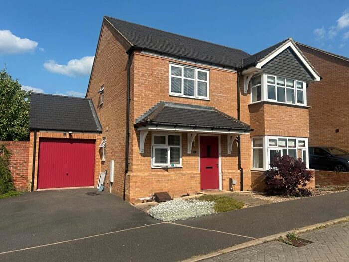 4 Bedroom Detached House To Rent In Harris Close, Newton Leys, MK3