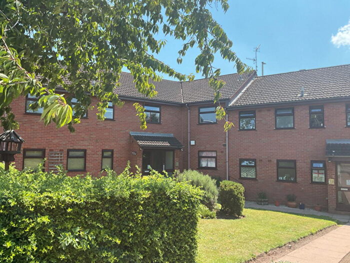1 Bedroom Flat For Sale In Brook Court, Rufford Road, Stourbridge, DY9