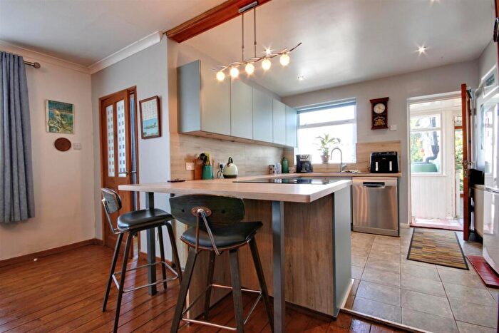 2 Bedroom Semi-Detached Bungalow For Sale In Rowan Garth, Skidby, Cottingham, HU16