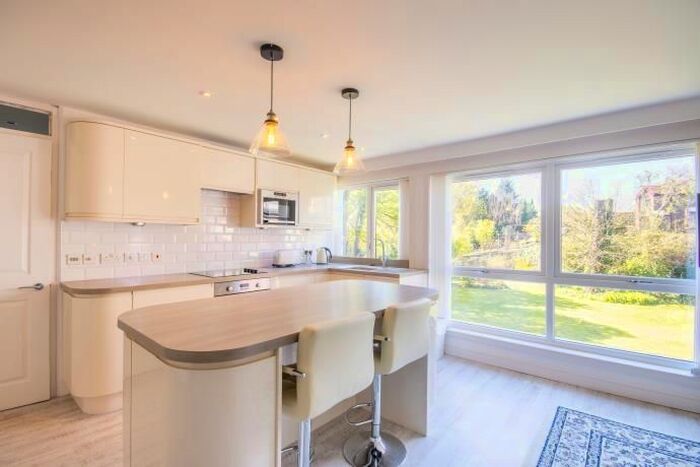 1 Bedroom Flat To Rent In Comiston Drive, Edinburgh EH10