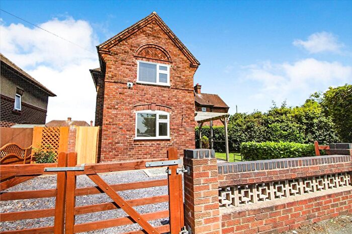3 Bedroom Semi-Detached House To Rent In Oak Road, Chester, Cheshire, CH4